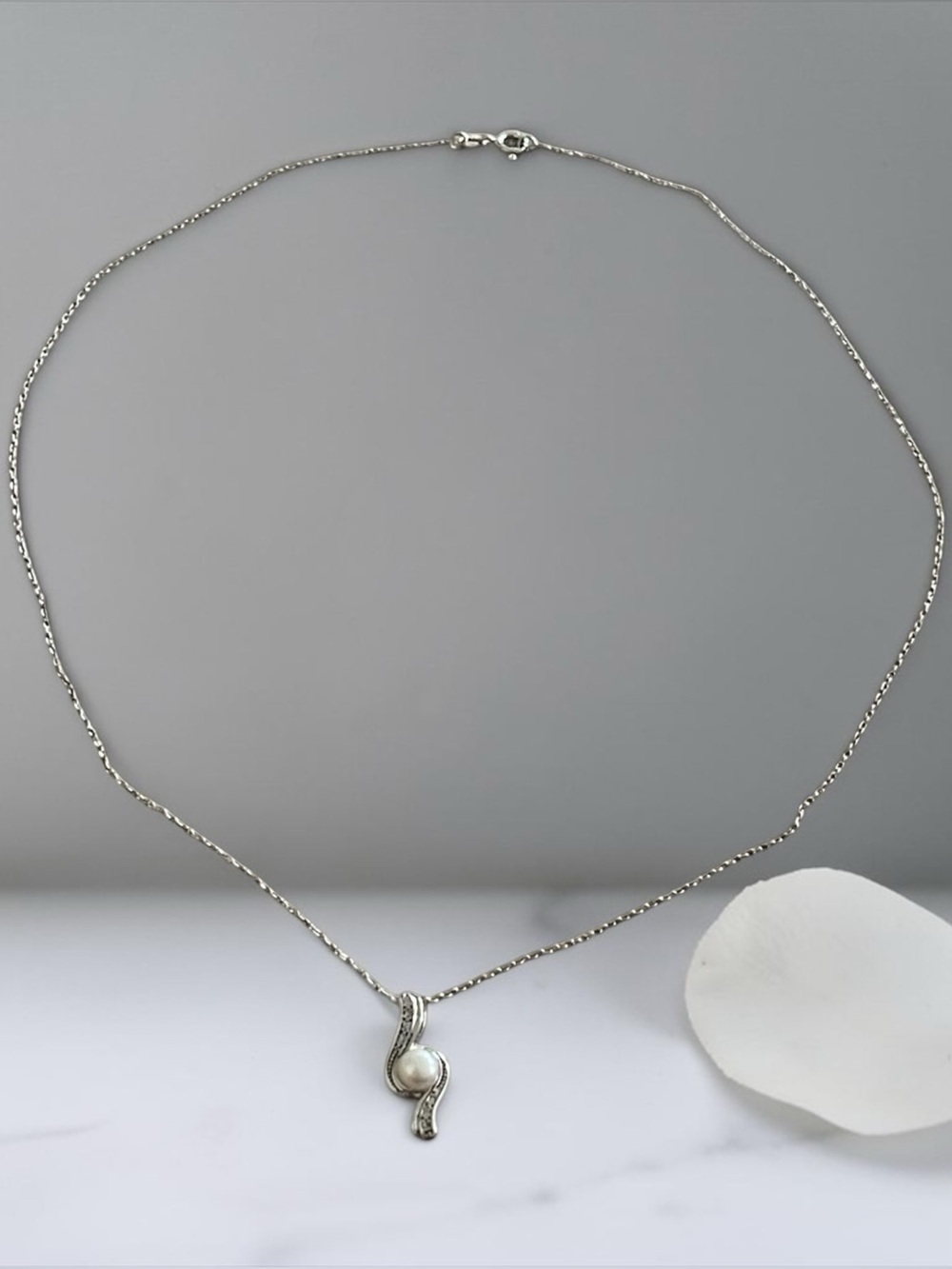 Vintage 925 Sterling Silver Necklace